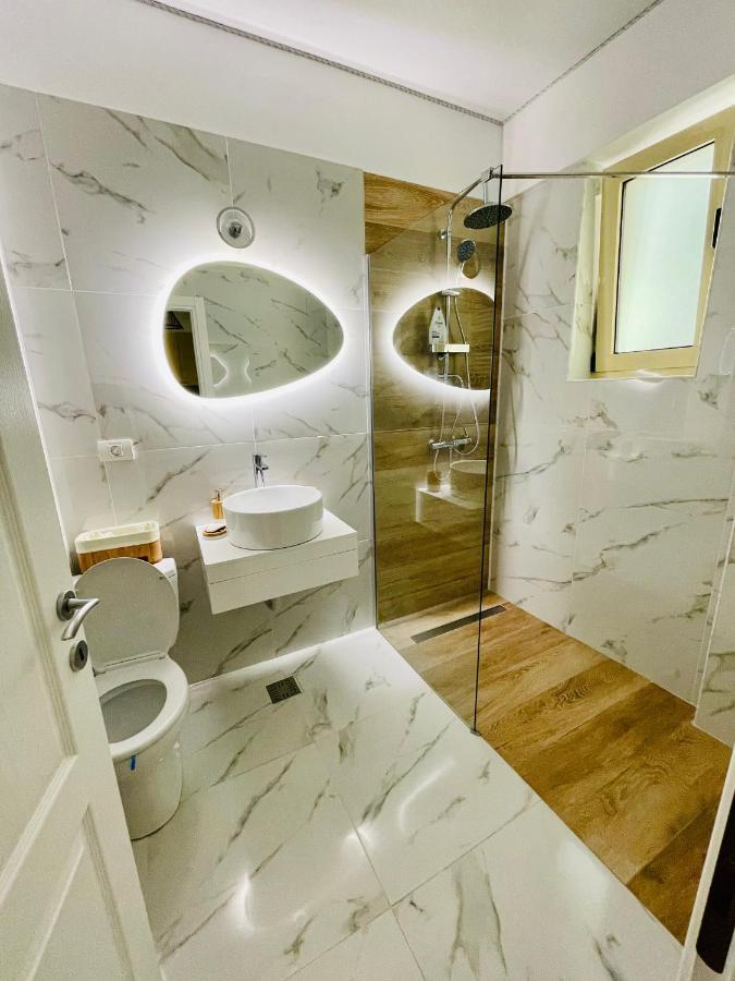 Апартаменти Luxury Studio - Maison 103 - Stefan Building Complex Неводарі Екстер'єр фото